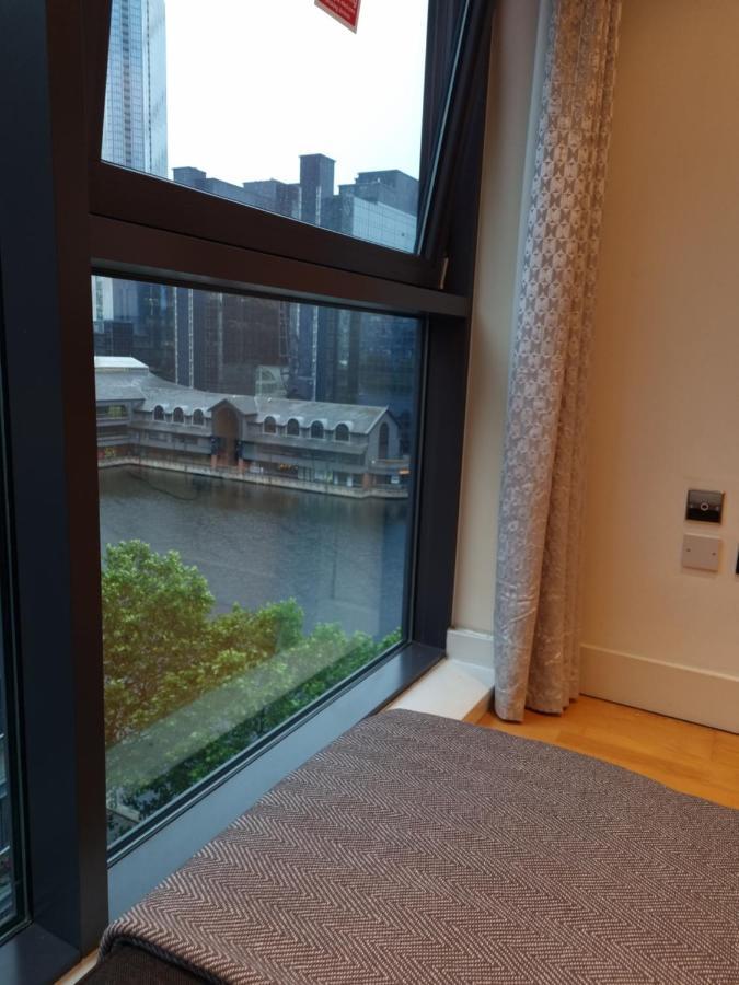 Luxury Waterside Apartment Canary Wharf Londen Buitenkant foto