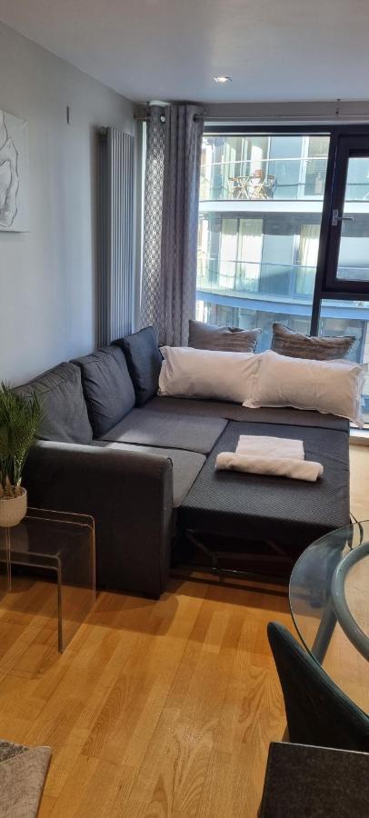 Luxury Waterside Apartment Canary Wharf Londen Buitenkant foto